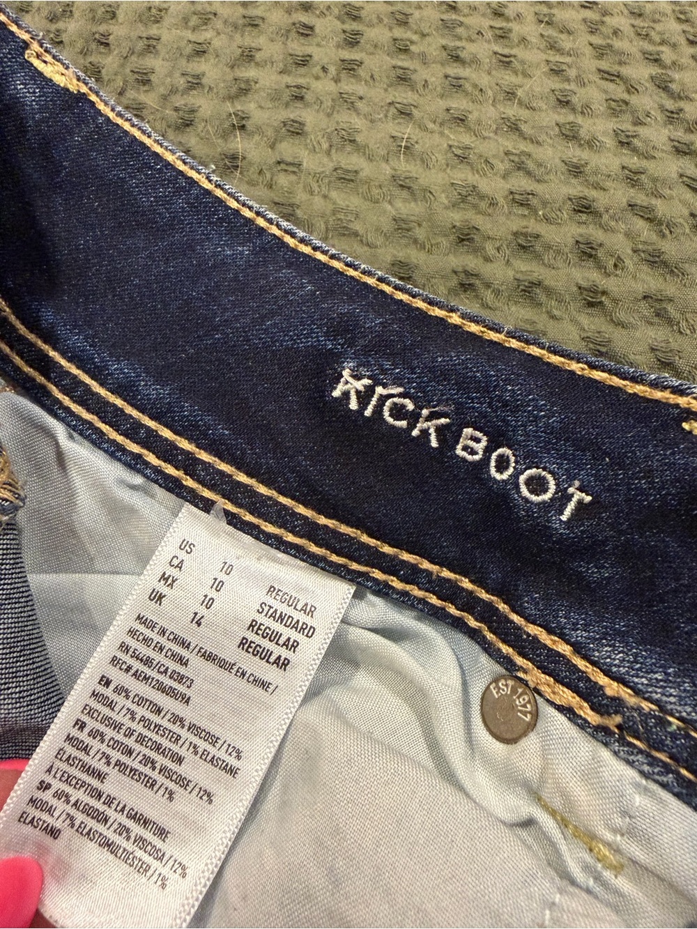 American Eagle Outfitters Women's Kick Bootcut Jeans - Dark Blue Wash - Picture 2 of 3